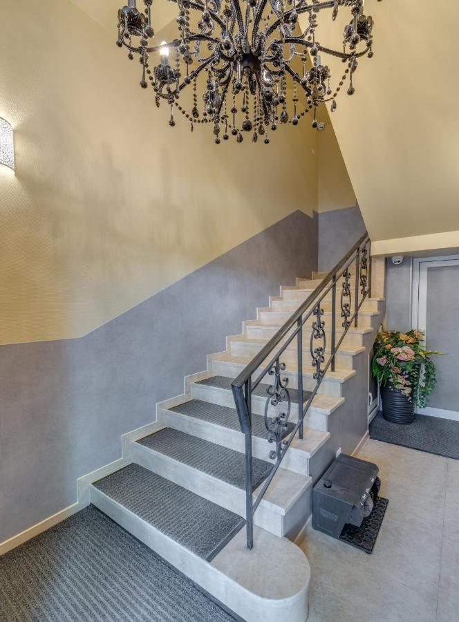 R & R Apartments София Екстериор снимка