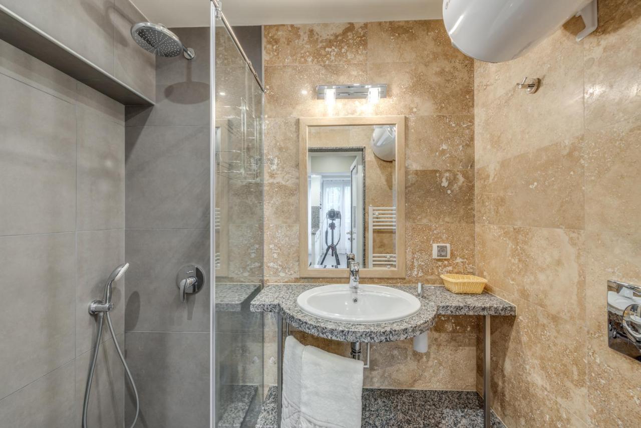 R & R Apartments София Екстериор снимка