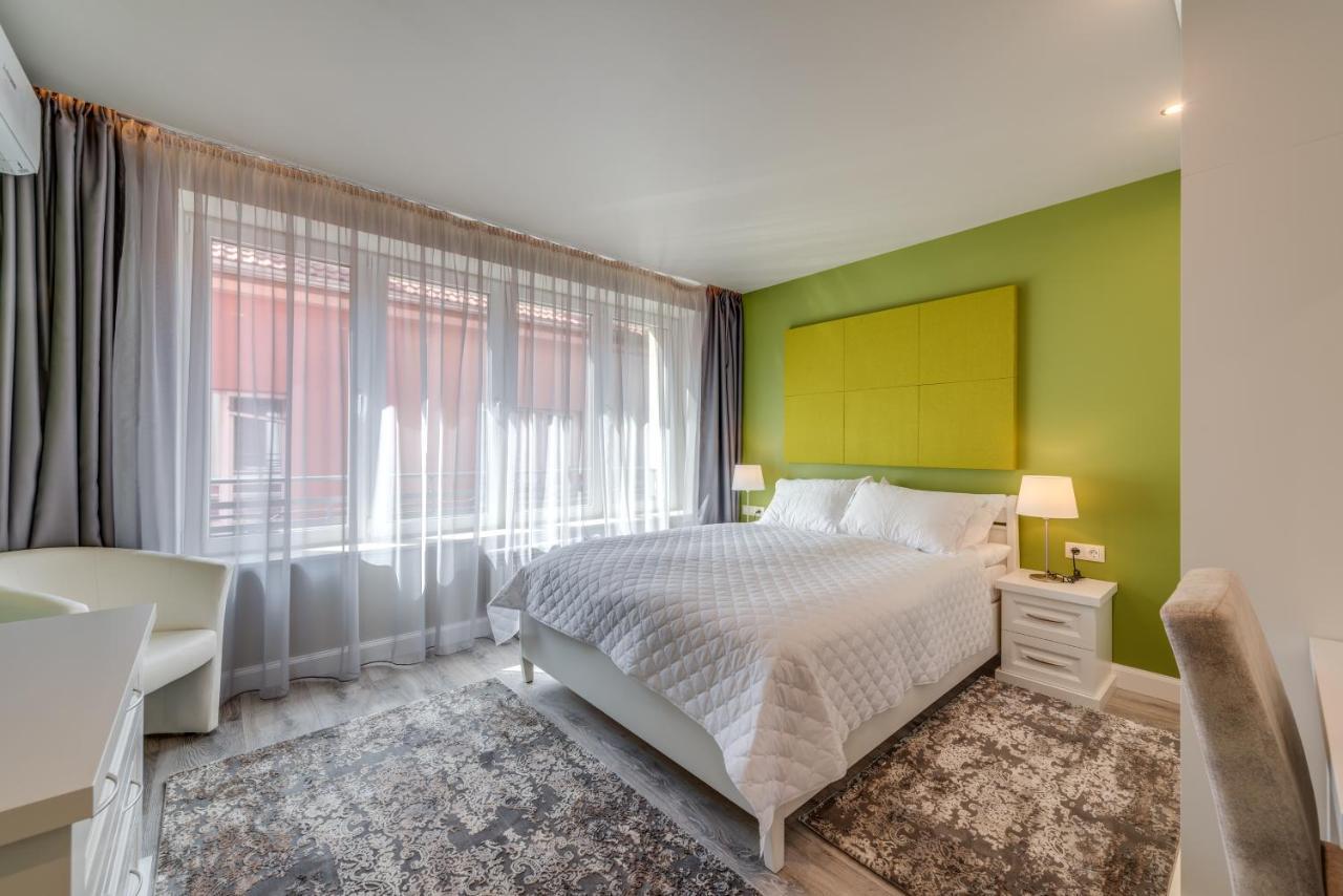 R & R Apartments София Екстериор снимка